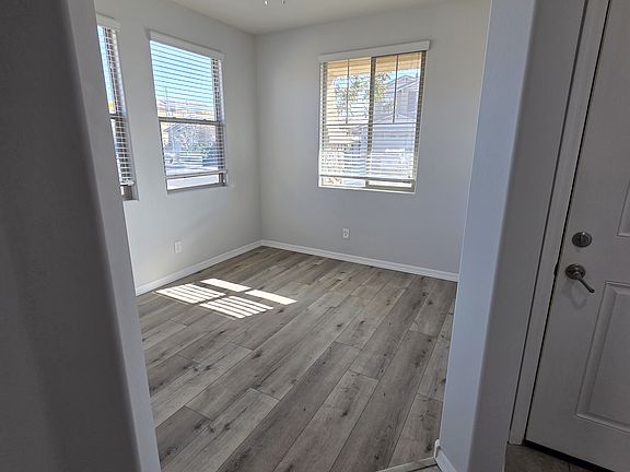 3rd image of 10134 W Los Gatos Dr
