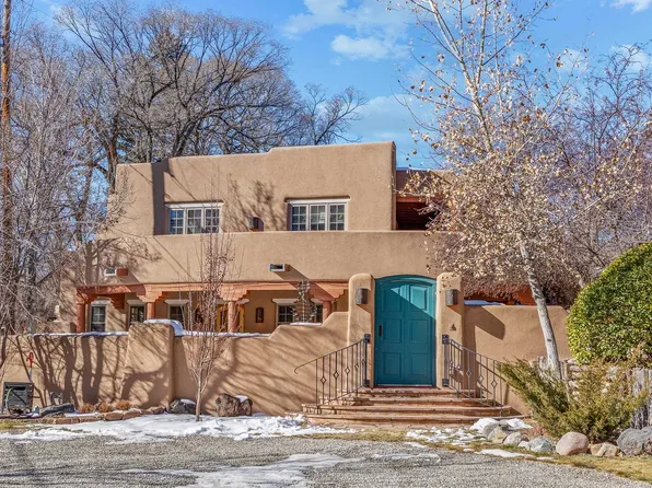 309 Ranchitos Rd, Taos, NM 87571