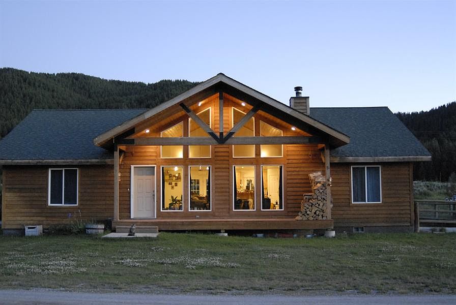 1st image of 370 Wooden Spur Dr