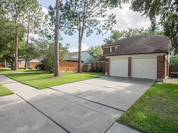 2nd image of 14518 Oak Chase Dr