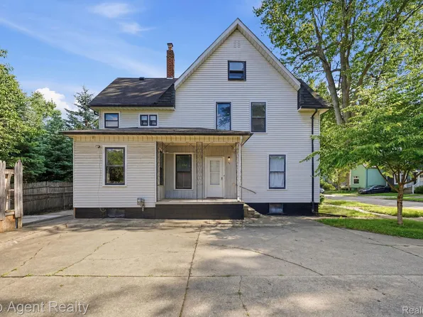 74 Washington St, Mount Clemens, MI 48043
