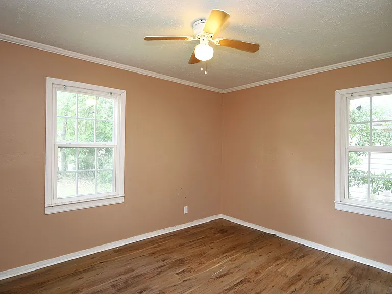 1706 N Lee St — Photo 3