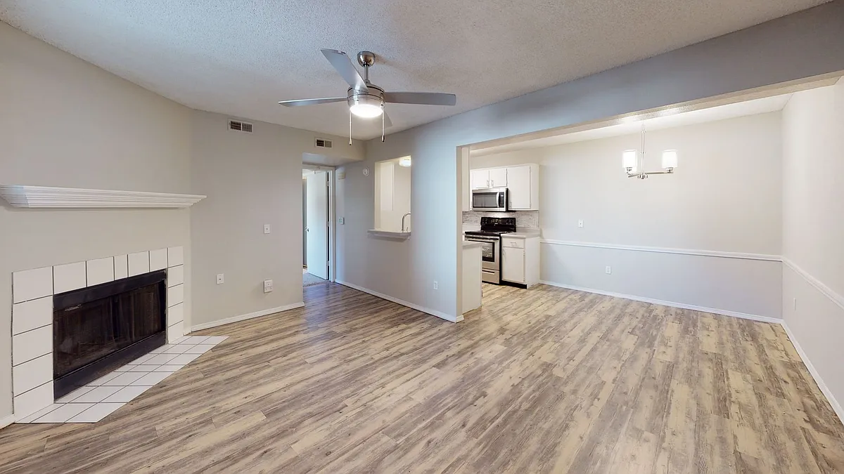 Building Photo - 12th and Renaissance Apartments - $200 OFF at Move-In PLUS Waived Application Fees!