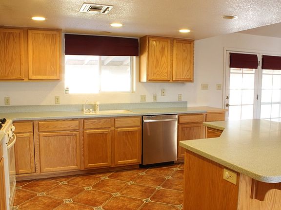4th image of 2443 S Avenue 7 E #1/2