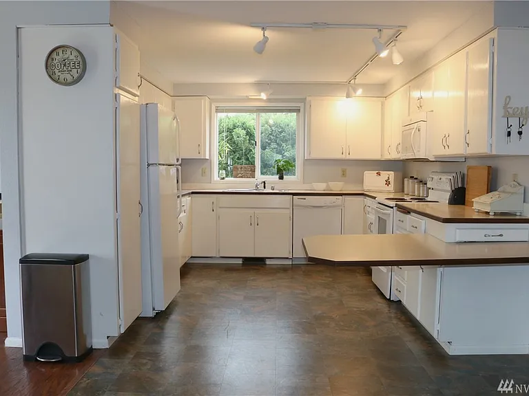 223 Judson Street Aly #102 — Photo 1