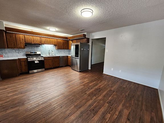 3rd image of 1330 Summerwood Dr