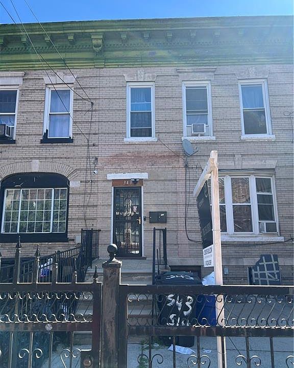 1st image of 343 E 51st St