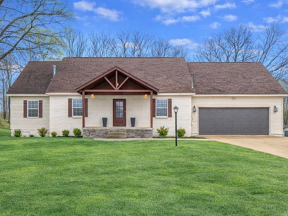 1st image of 2204 Williamsburg Dr