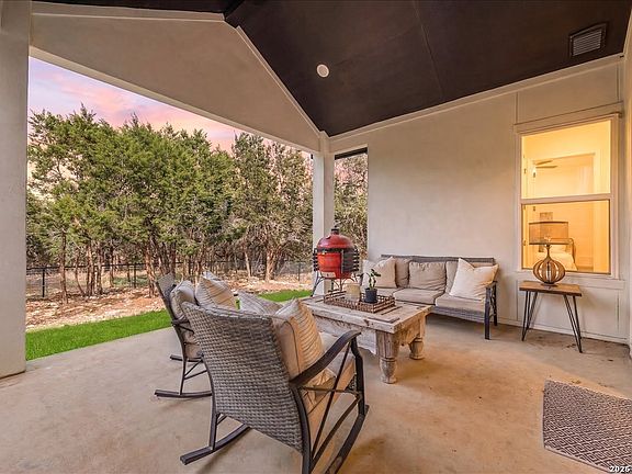 3rd image of 117 Alondra Ln