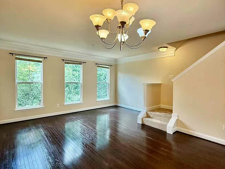 11918 Weybridge Ln — Photo 18