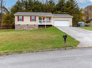 2806 Wendi Ann Dr, Knoxville, TN 37924