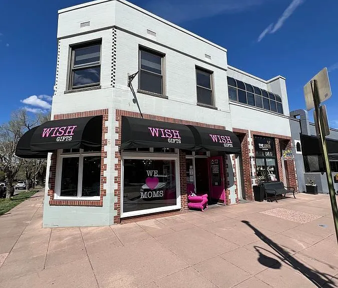 1096 S Vine St — Photo 37