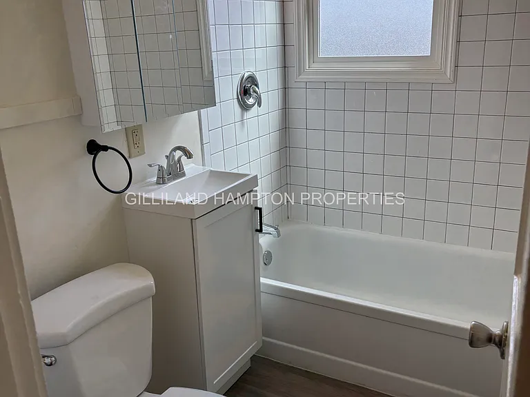 320 NW 15th St #320 — Photo 27