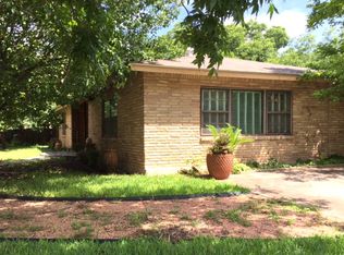600 Bluebonnet Dr, Kerrville, TX 78028