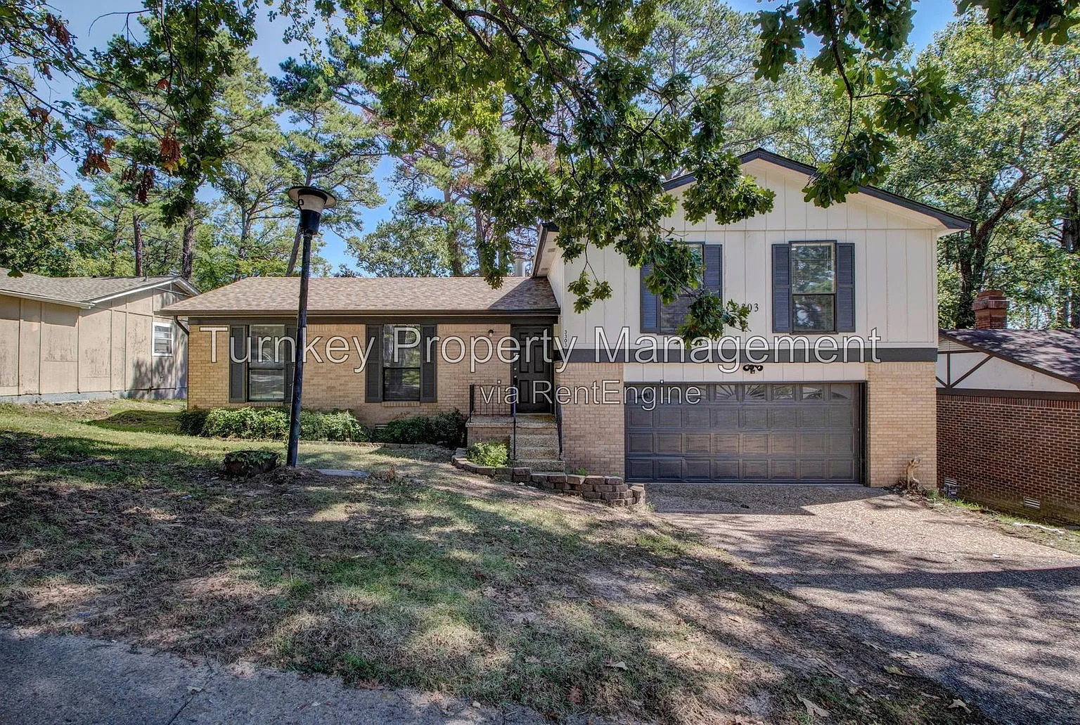 4 bed, 2.5 bath, 1420 sqft, $1,575 — Photo 1