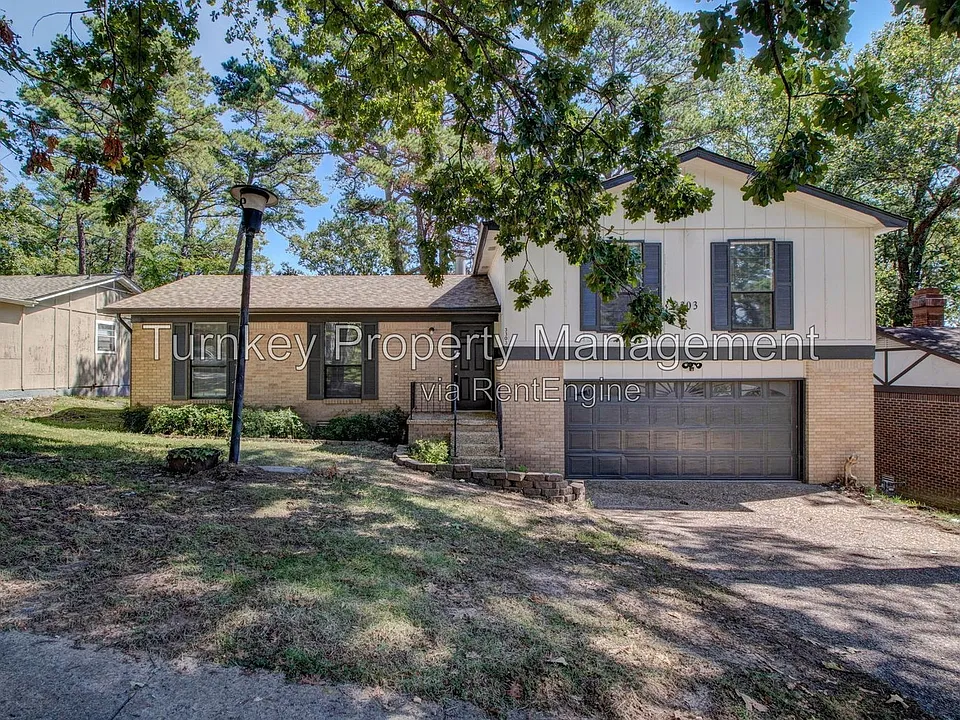 3303 Lehigh Dr