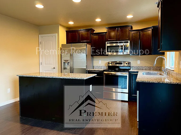 6118 Journey Dr — Photo 4