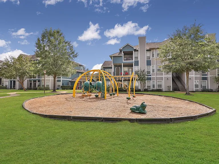 Enclave At Woodbridge — Photo 26