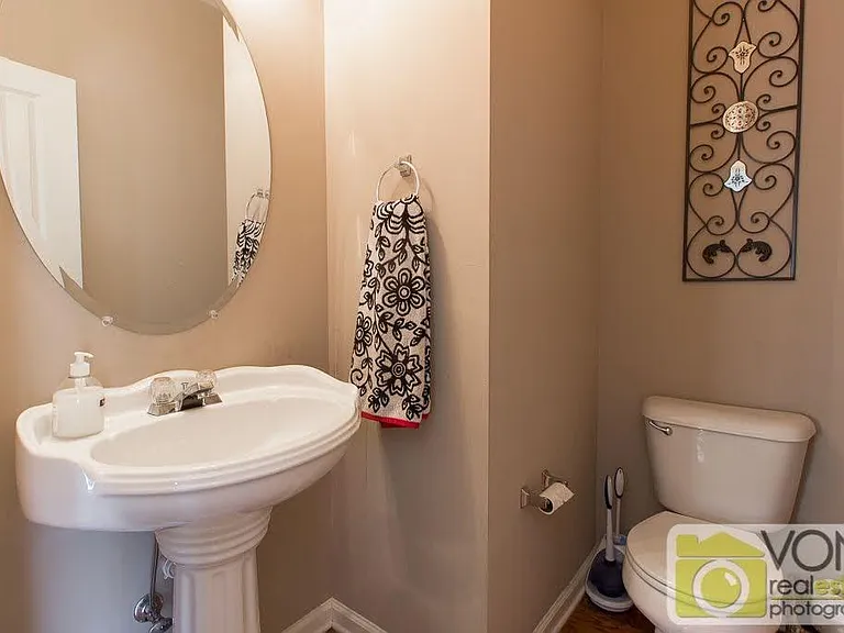 5977 Rosie Ln SE — Photo 8