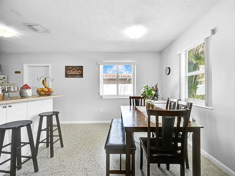 9720 SW 37th Ter — Photo 11