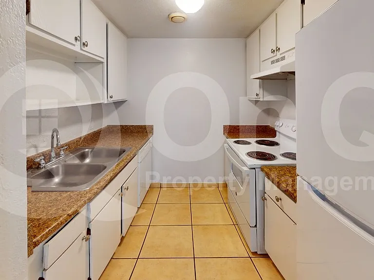 1620 N Wilmot Rd #118 — Photo 6