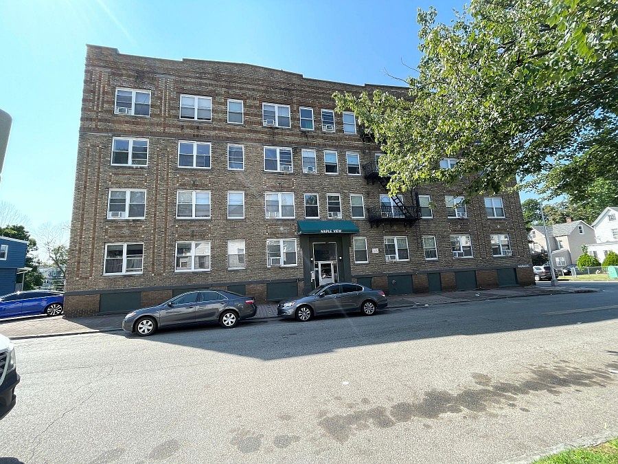 1st image of 133 N Maple Ave #202-7