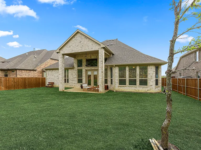 6637 Elderberry Way — Photo 29