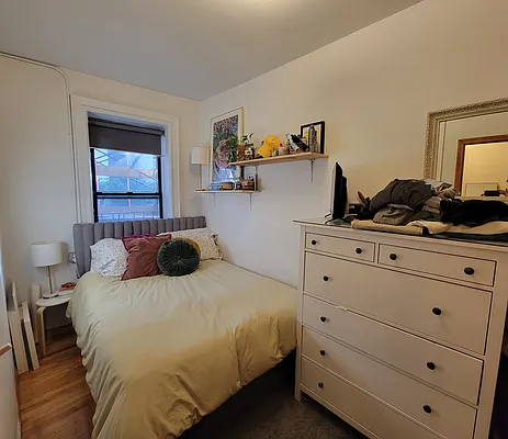 Rented by Oxford Property Group | media 12