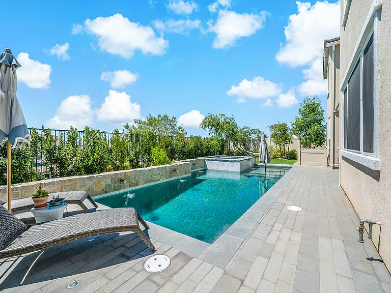 Private Pool with raised spa