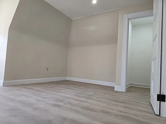 Rented by Gosen Properties | media 8