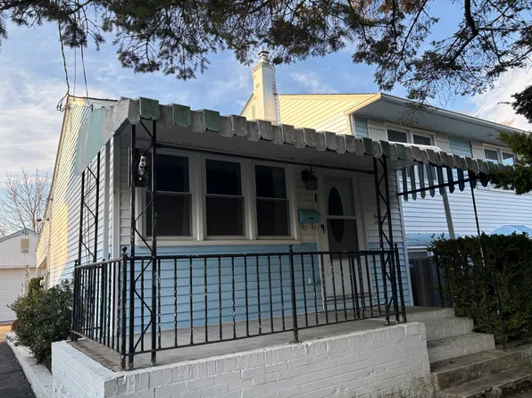 1413 Wedgewood Rd, Wilmington, DE 19805