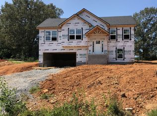 1882 Red Fox Trl, Clarksville, TN 37042