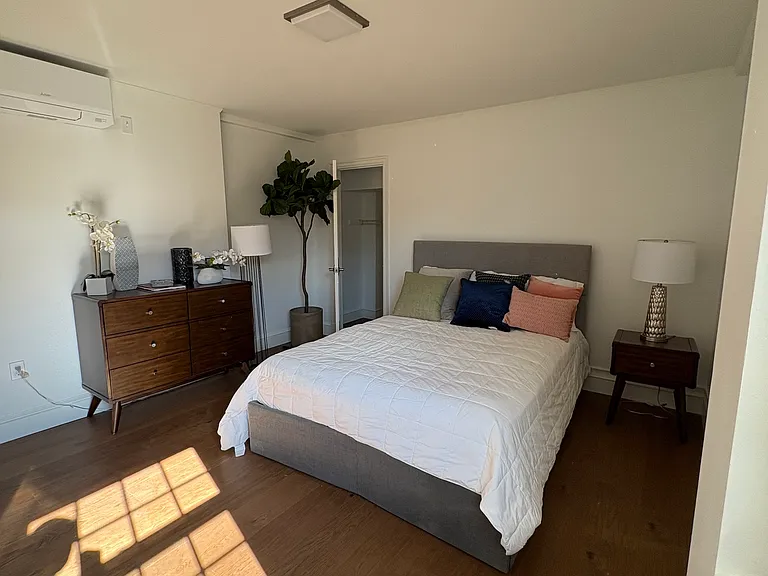 1210 Massachusetts Ave #2F — Photo 3
