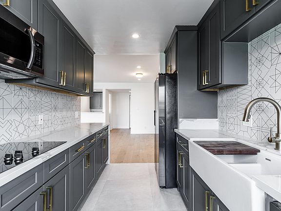 5th image of 1480 S Canfield Ave APT 303