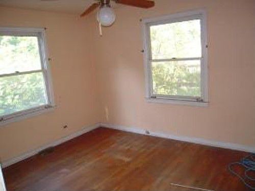 5th image of 6643 Hubbard Ln