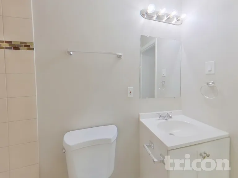9311 Aylesbury Ln — Photo 16