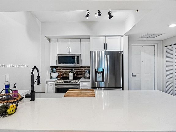 5th image of 7290 SW 90th St APT 202