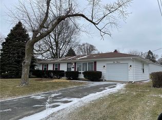 212 N 3rd St, Hoopeston, IL 60942