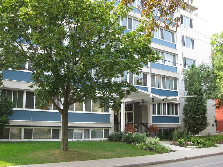286 Wilbrod St — Photo 1