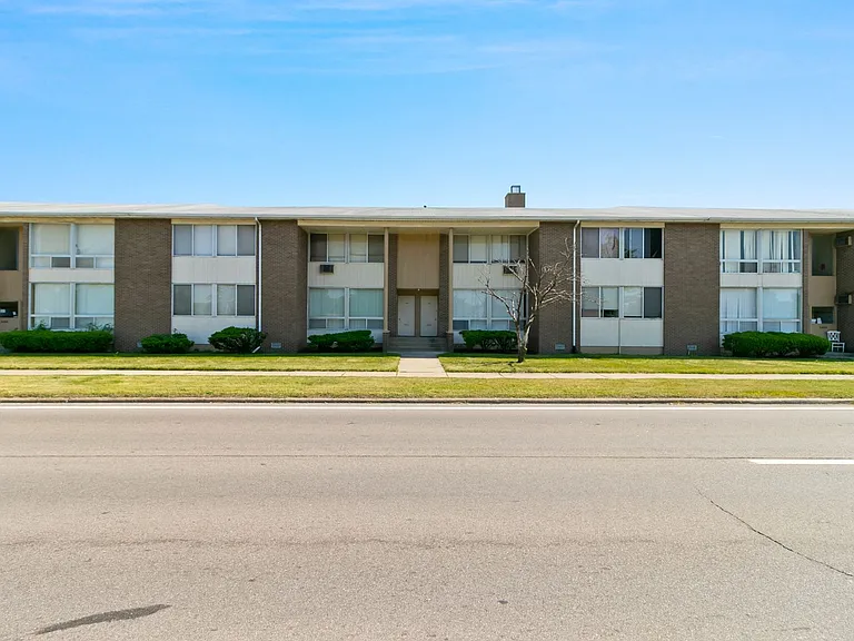 Groveland Apartment Partners (B)- Groveland Apartment Partners, LLC — Photo 17