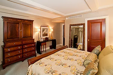 Sold by CitiSuites International Realty