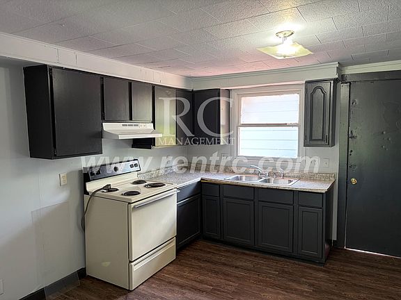 2nd image of 1420D Cleveland Ave