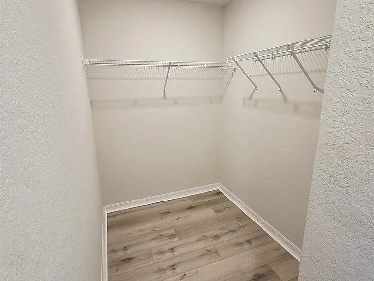 3213 Watercress Dr — Photo 18