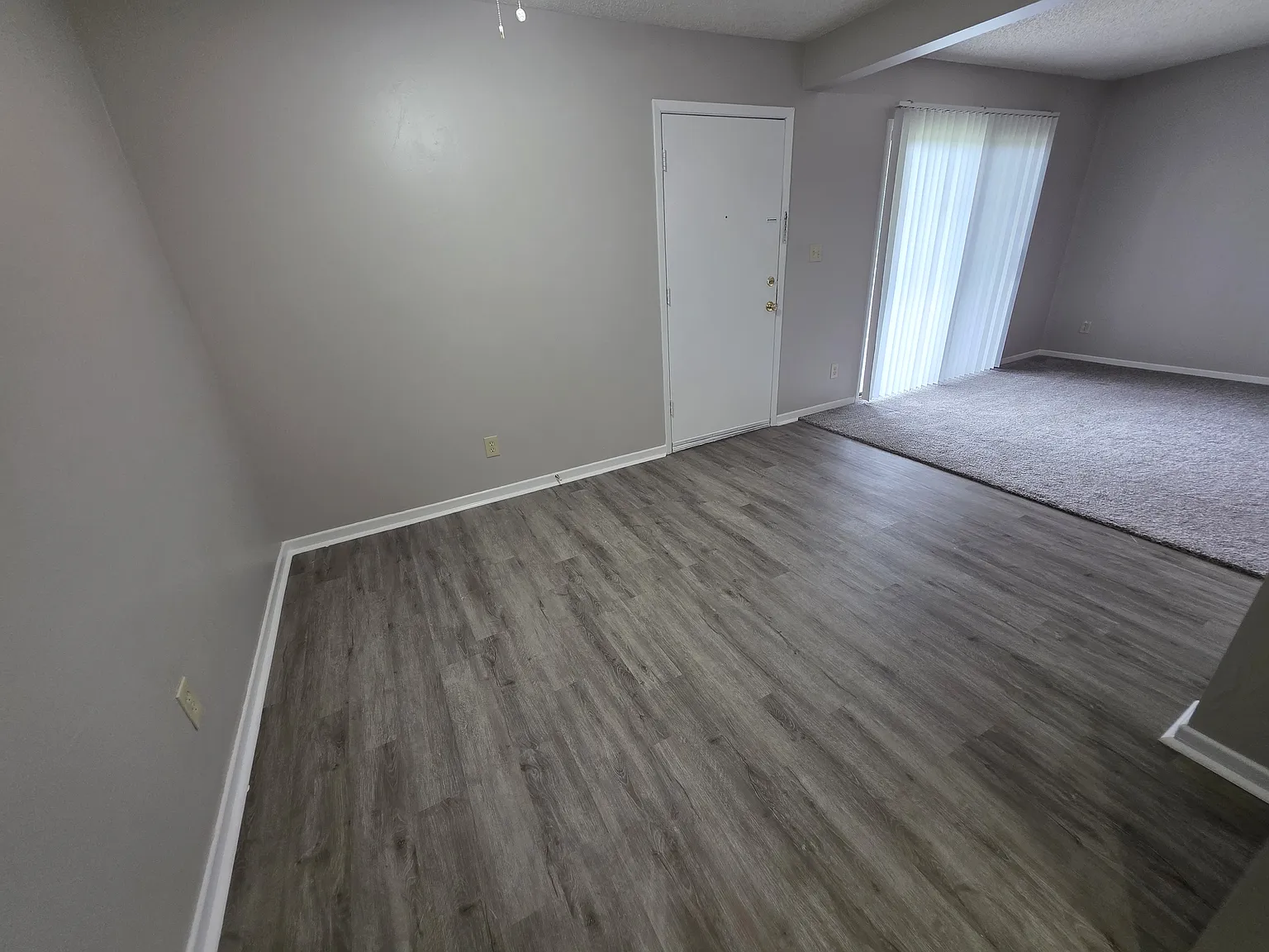 2 bed, 875 sqft, $950 — Photo 3
