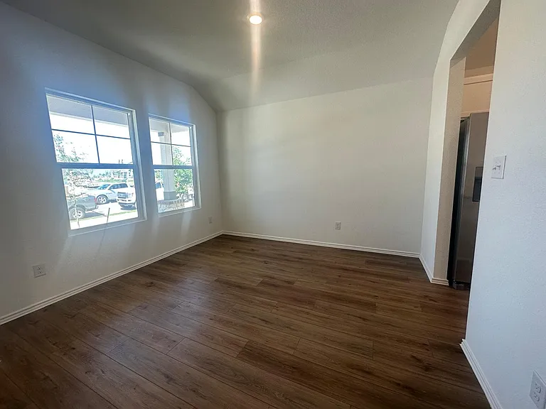 453 Alamito Ave — Photo 7