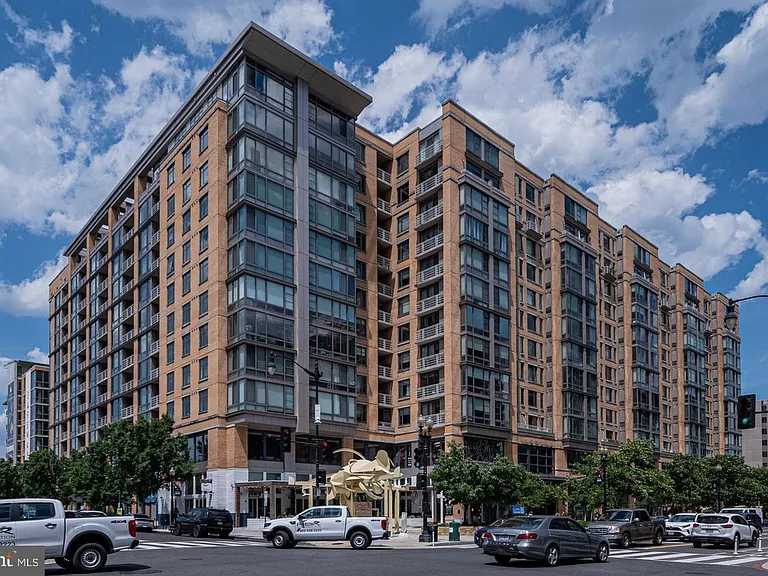 475 K St NW #1224 — Photo 42