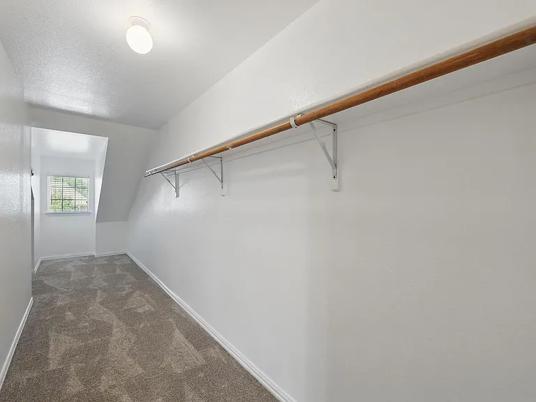 1805 Southwicke Dr — Photo 22