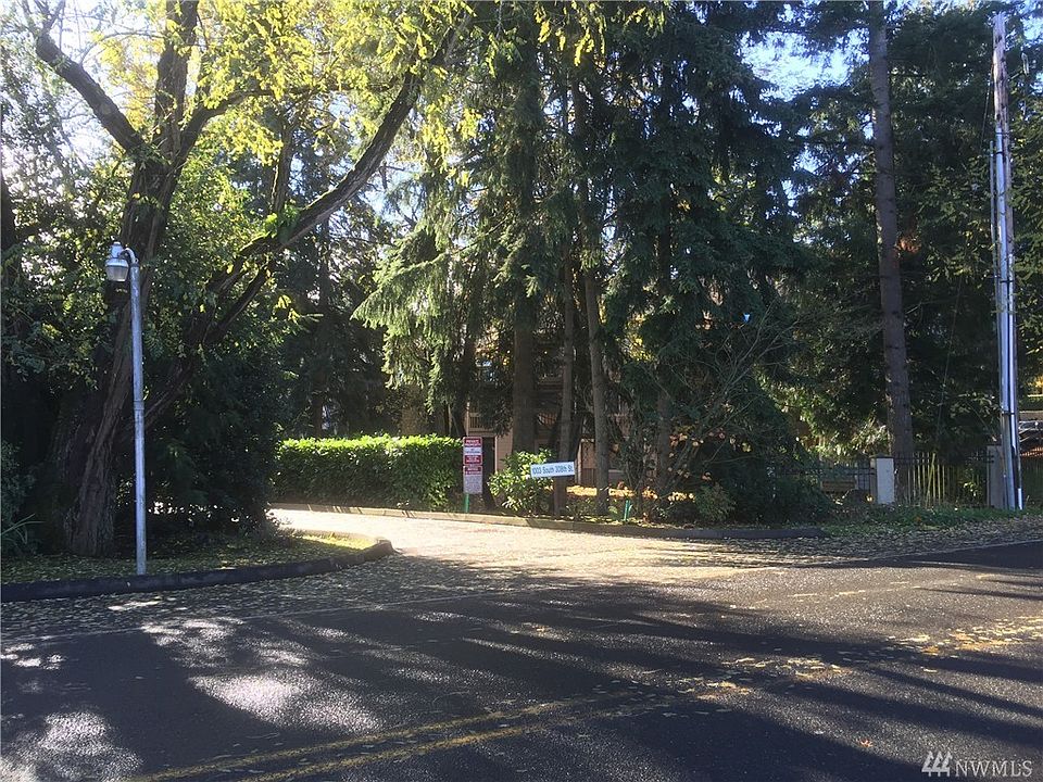 2nd image of 1003 S 308th St APT 18