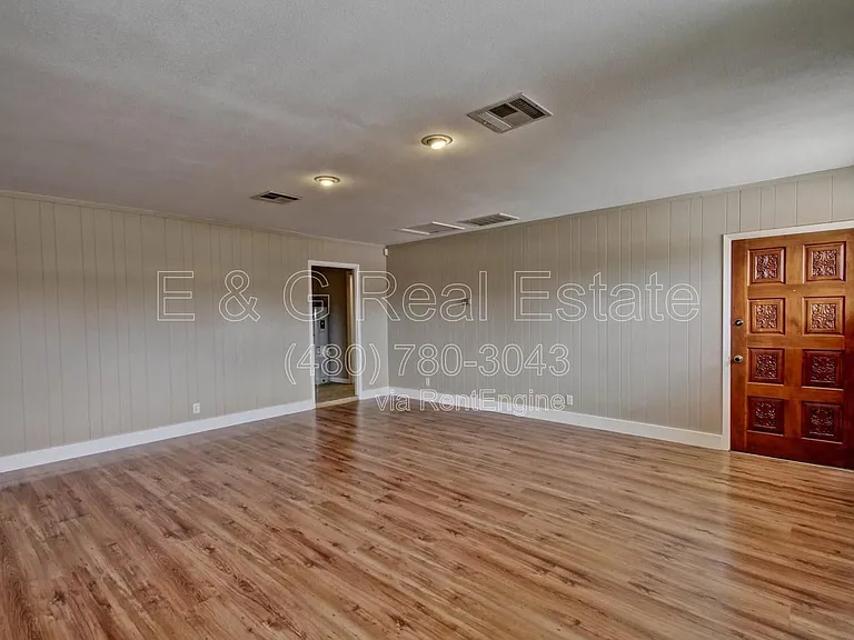 1030 E Manhatton Dr — Photo 26