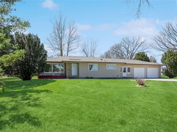3282 325th St, Gilman, IA 50106